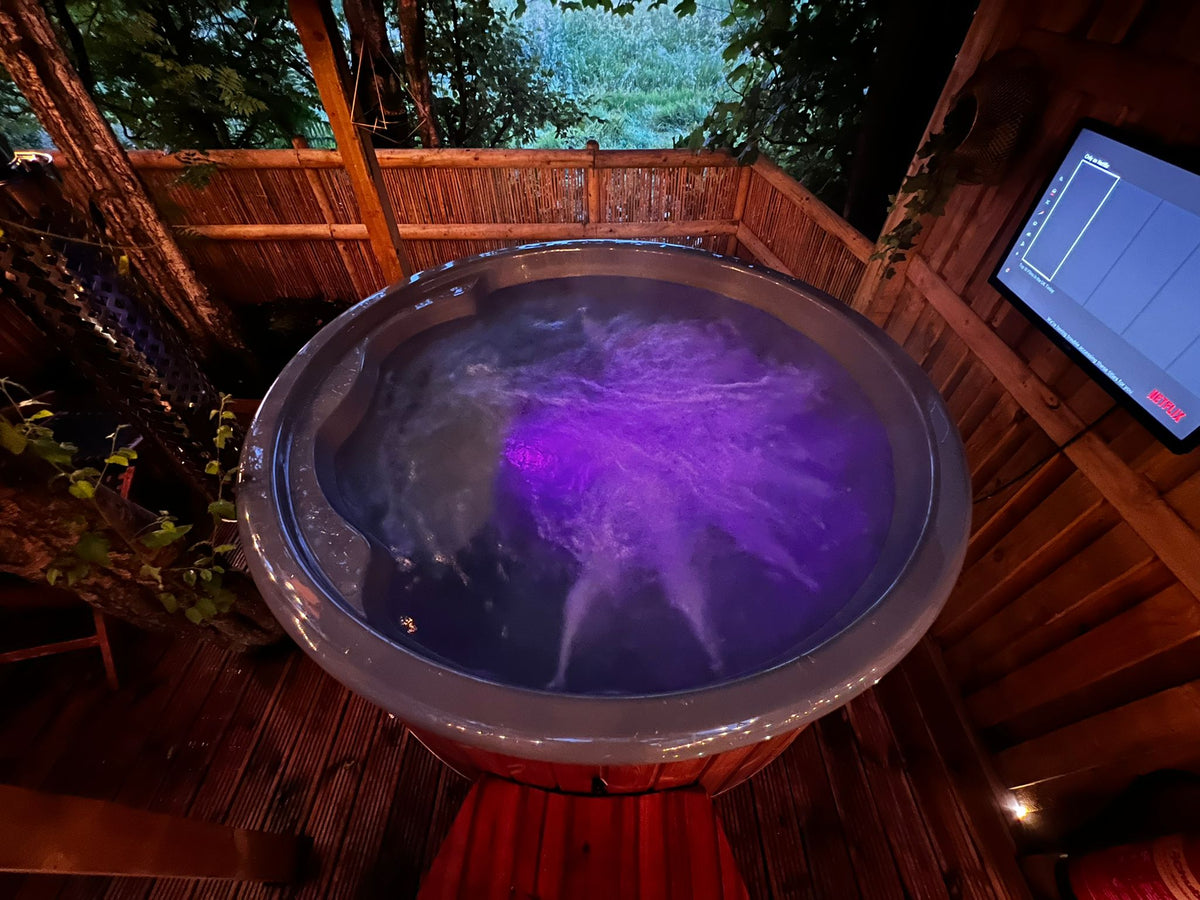 Outdoor Living Elite Hot Tub