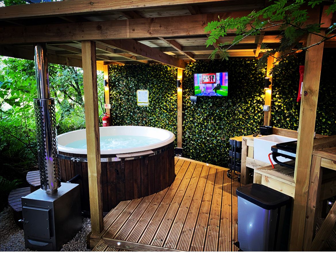 Outdoor Living Elite Hot Tub