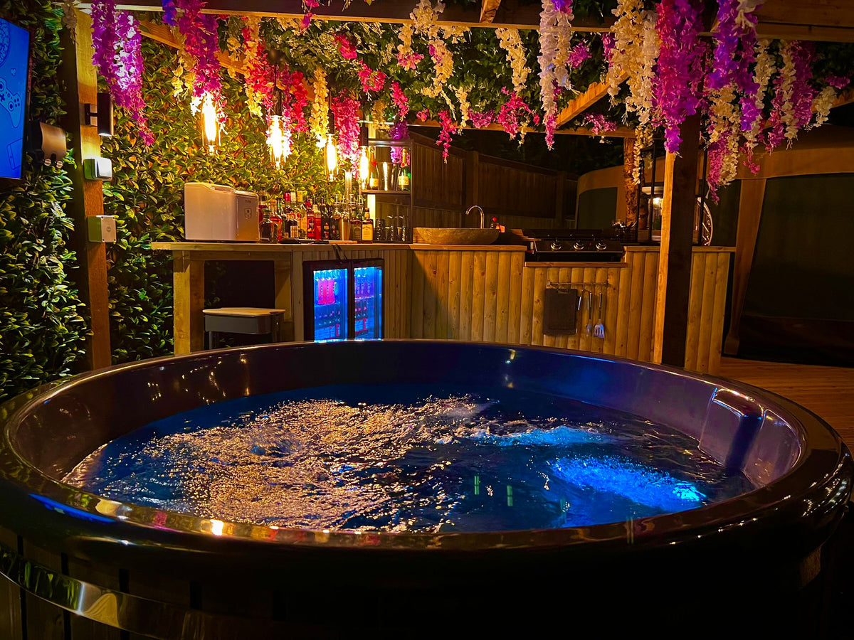Outdoor Living Elite Hot Tub