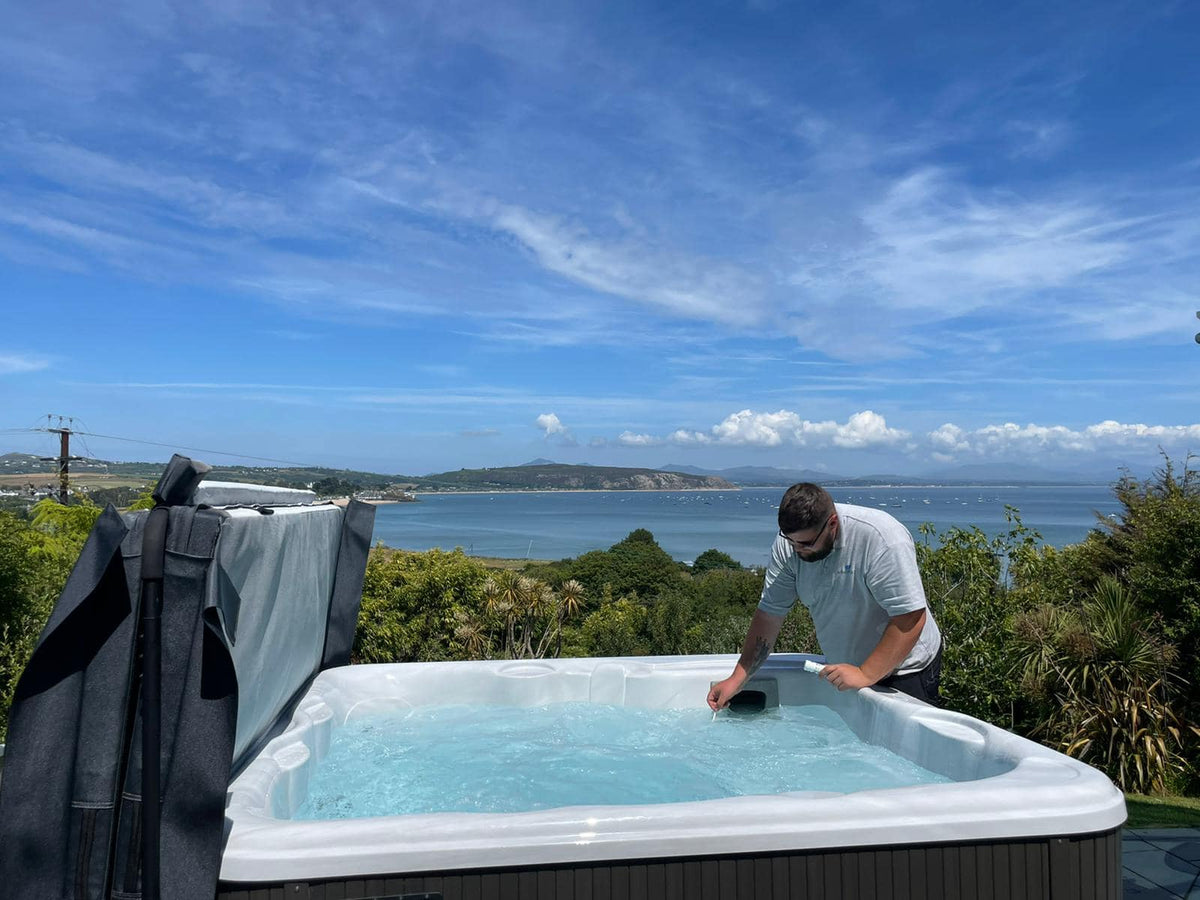 Platinum Spas Vacation Social Hot Tub