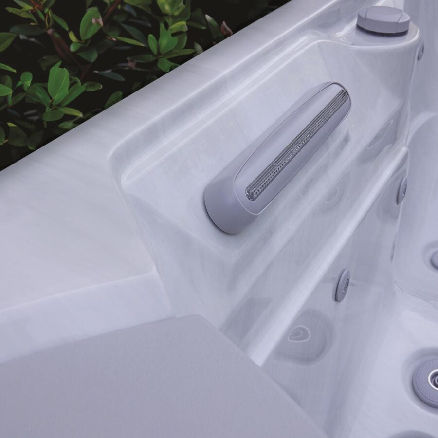 Aquasolus The Aspen Hot Tub