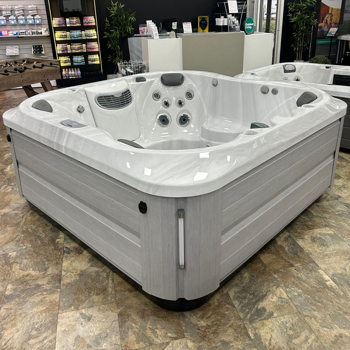 Jacuzzi® J335 Hot Tub