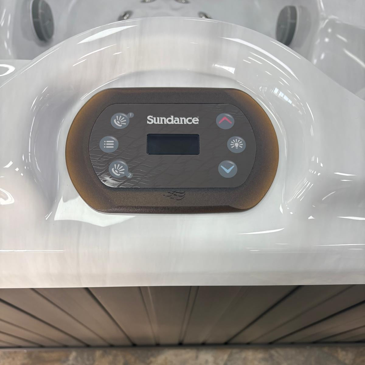 Sundance Edison Hot Tub