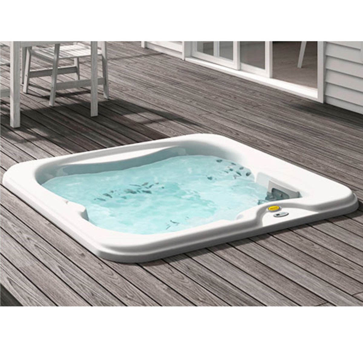 Jacuzzi® Lodge™S Hot Tub