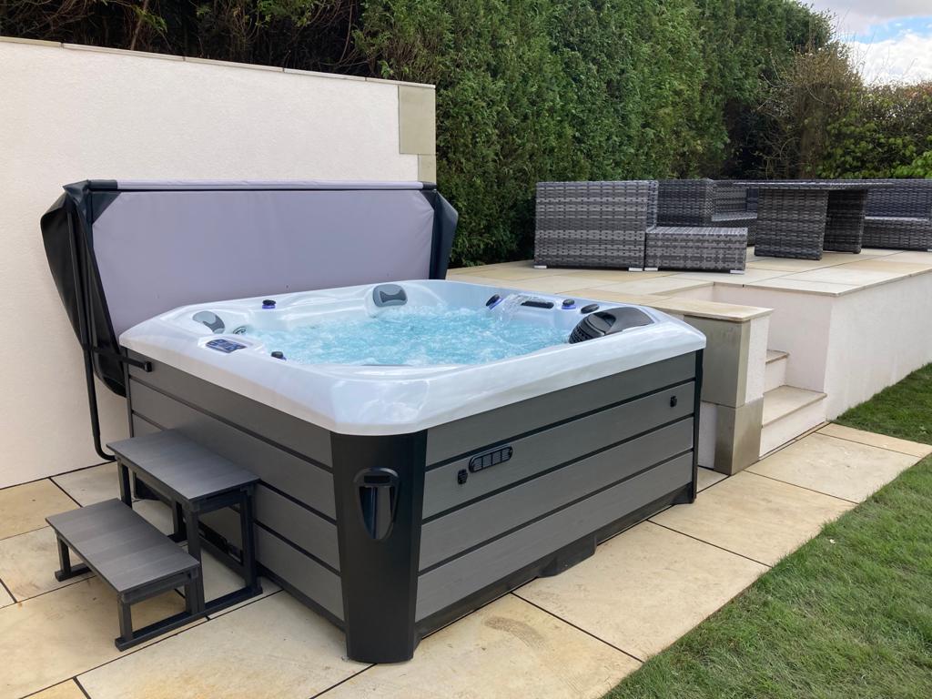 Platinum Spas Santorini Hot Tub