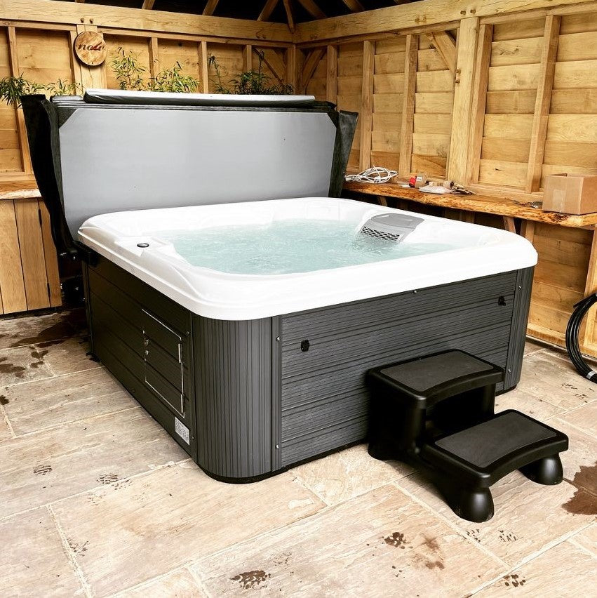 Platinum Spas Vacation Social Hot Tub