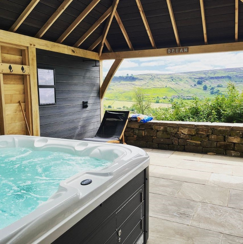 Platinum Spas Vacation Social Hot Tub