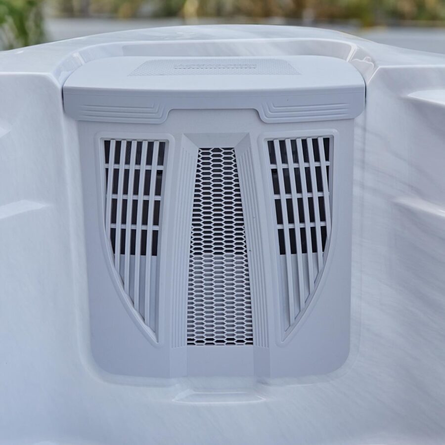 Aquasolus The Zephyr Hot Tub