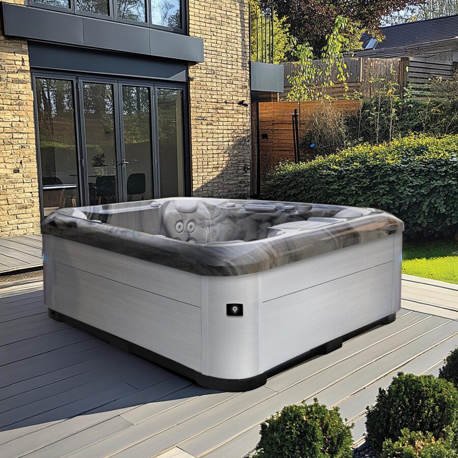 Aquasolus The Cove Hot Tub